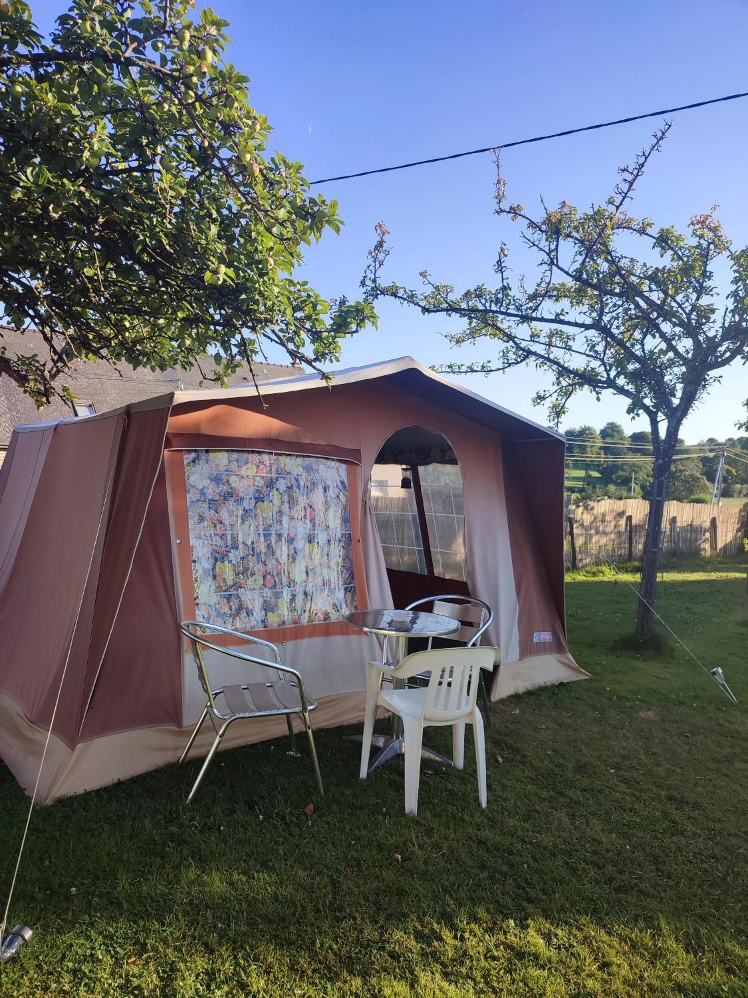 La Billardiere Camping A La Ferme Le Menil-Ciboult Buitenkant foto