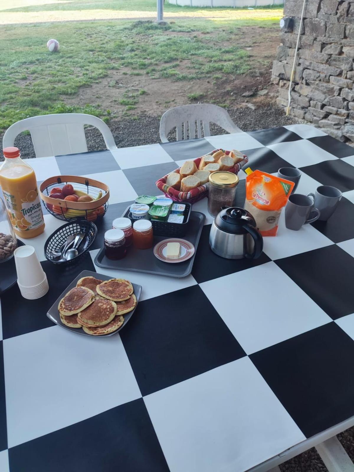 La Billardiere Camping A La Ferme Le Menil-Ciboult Buitenkant foto
